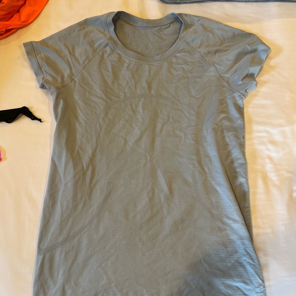 Lululemon t shirts